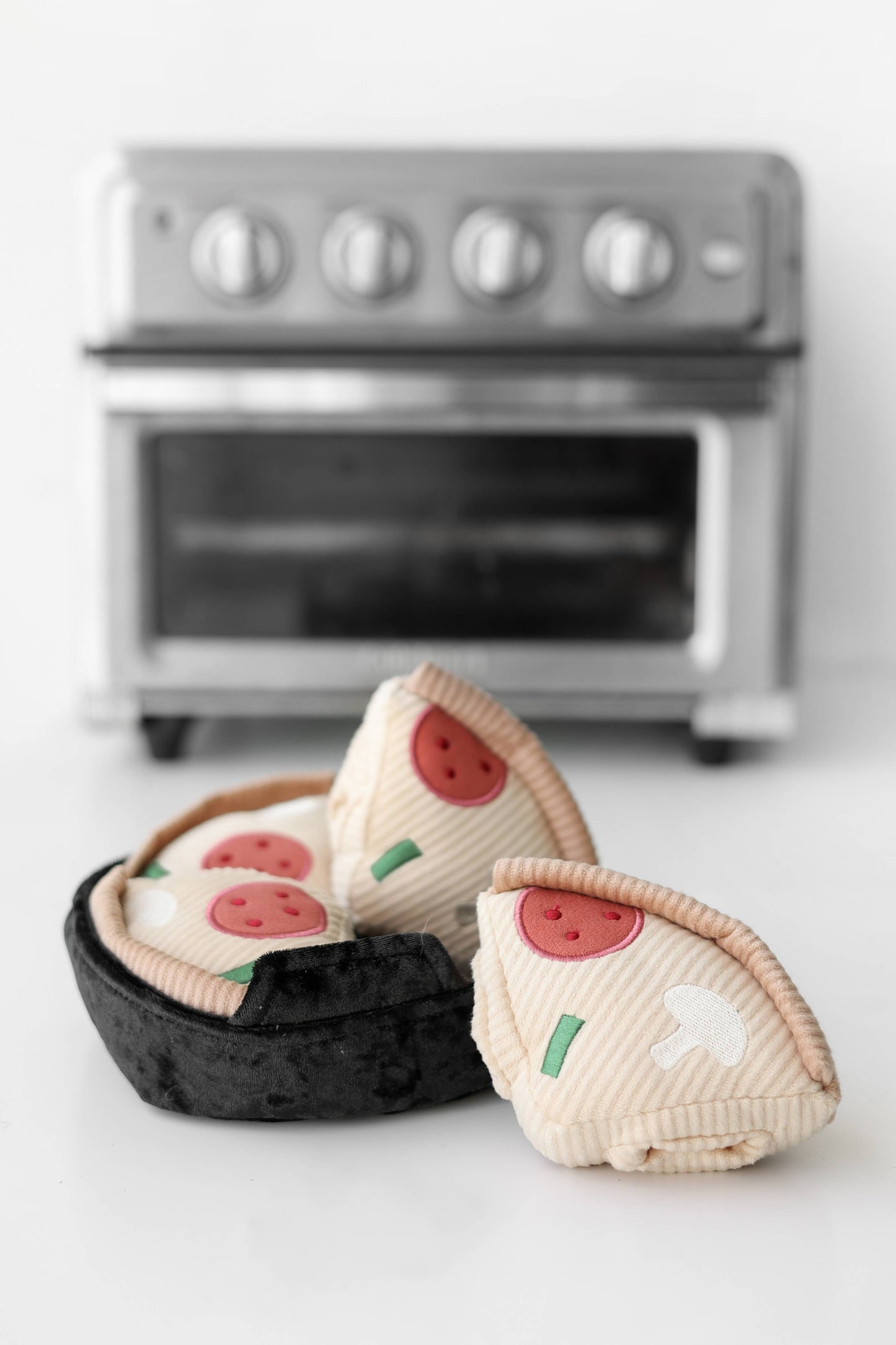 DEEP DISH PIZZA // ENRICHMENT DOG TOY